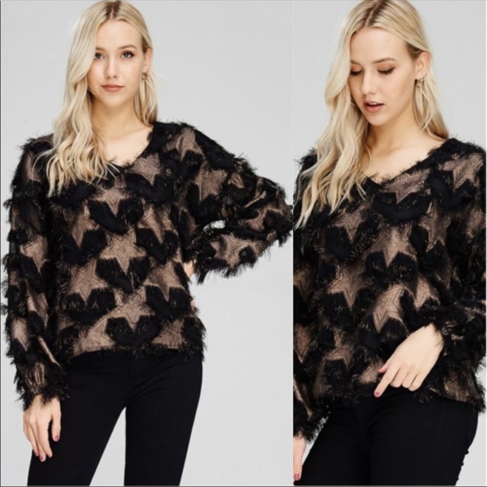 NEW! BLACK STAR TOP - Picture 2 of 5